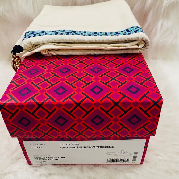 Tory Burch Shoe Box with Dust Bag and Tissue Paper Gift Box / Decor - Picture 3 of 4